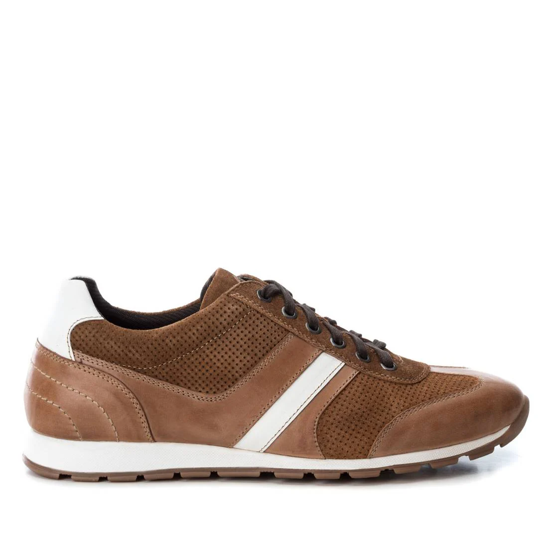 ZAPATILLA DE HOMBRE CARMELA 06665202
