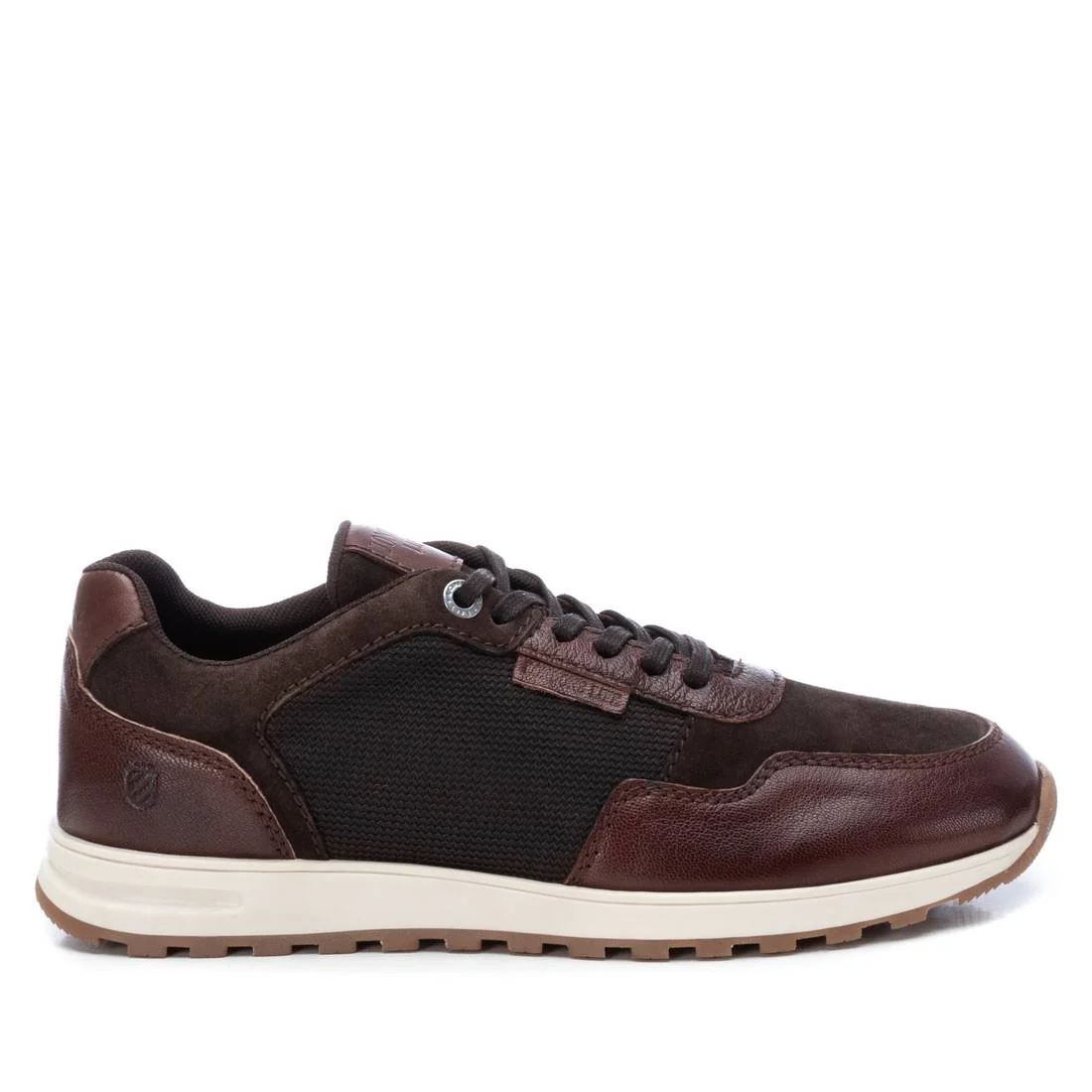 ZAPATILLA DE HOMBRE CARMELA 16103901