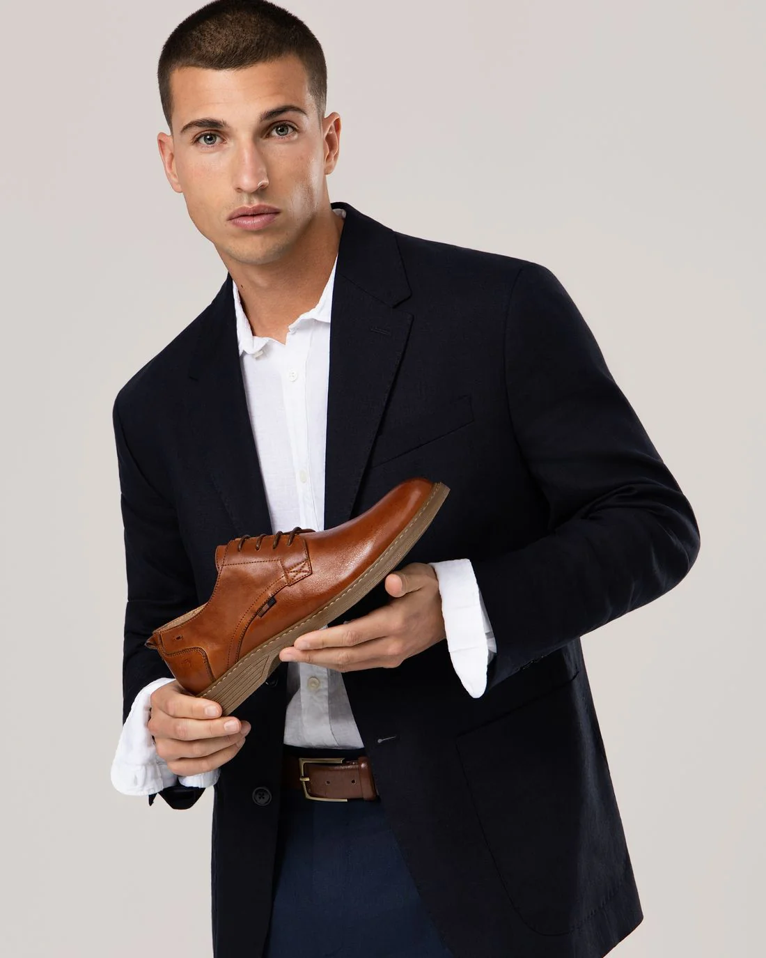 Zapato de hombre plano Carmela 16390401 - Image 8