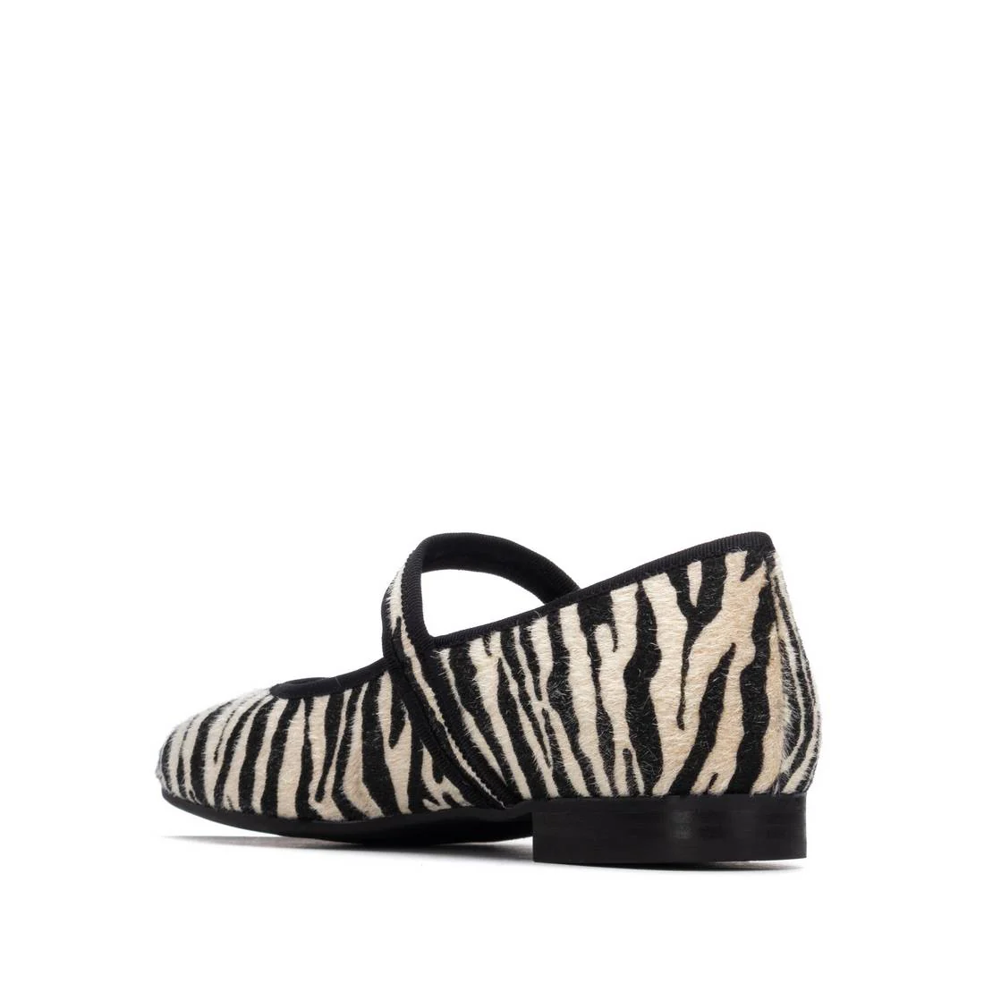 Zapato de mujer con tacón Carmela 16256106 - Image 4