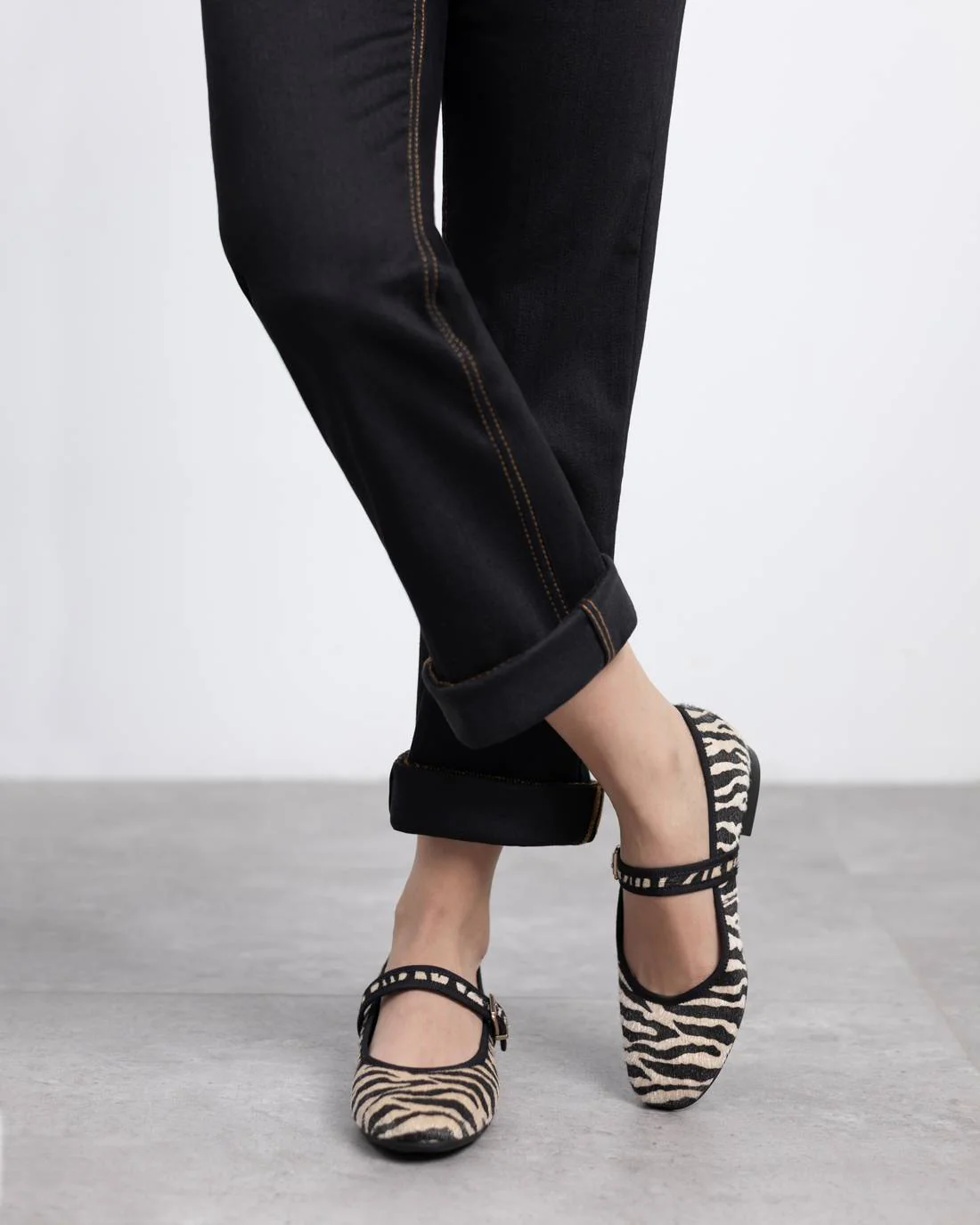 Zapato de mujer con tacón Carmela 16256106 - Image 6