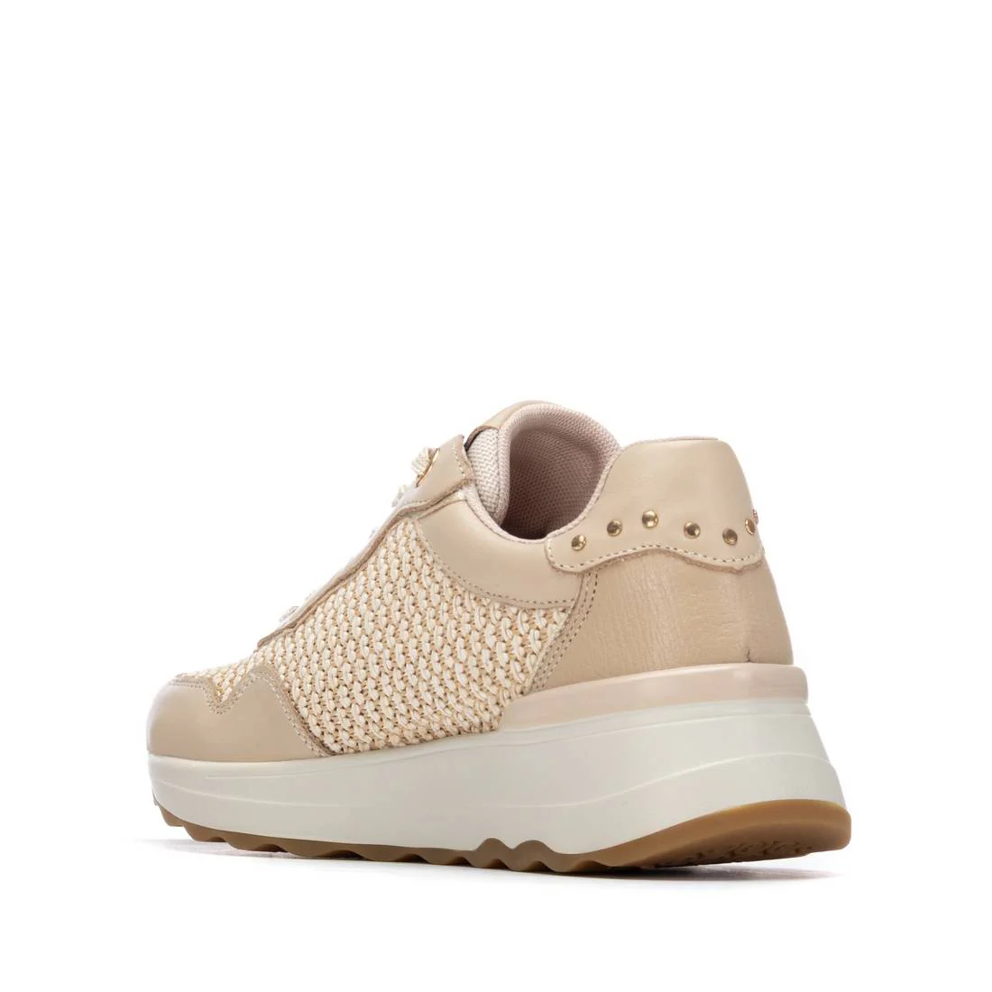 Zapatilla de mujer con cuña Carmela 16323901 - Image 3